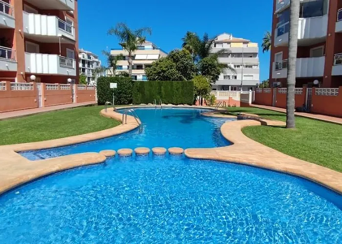 Apartamento Planta Baja Con Piscina