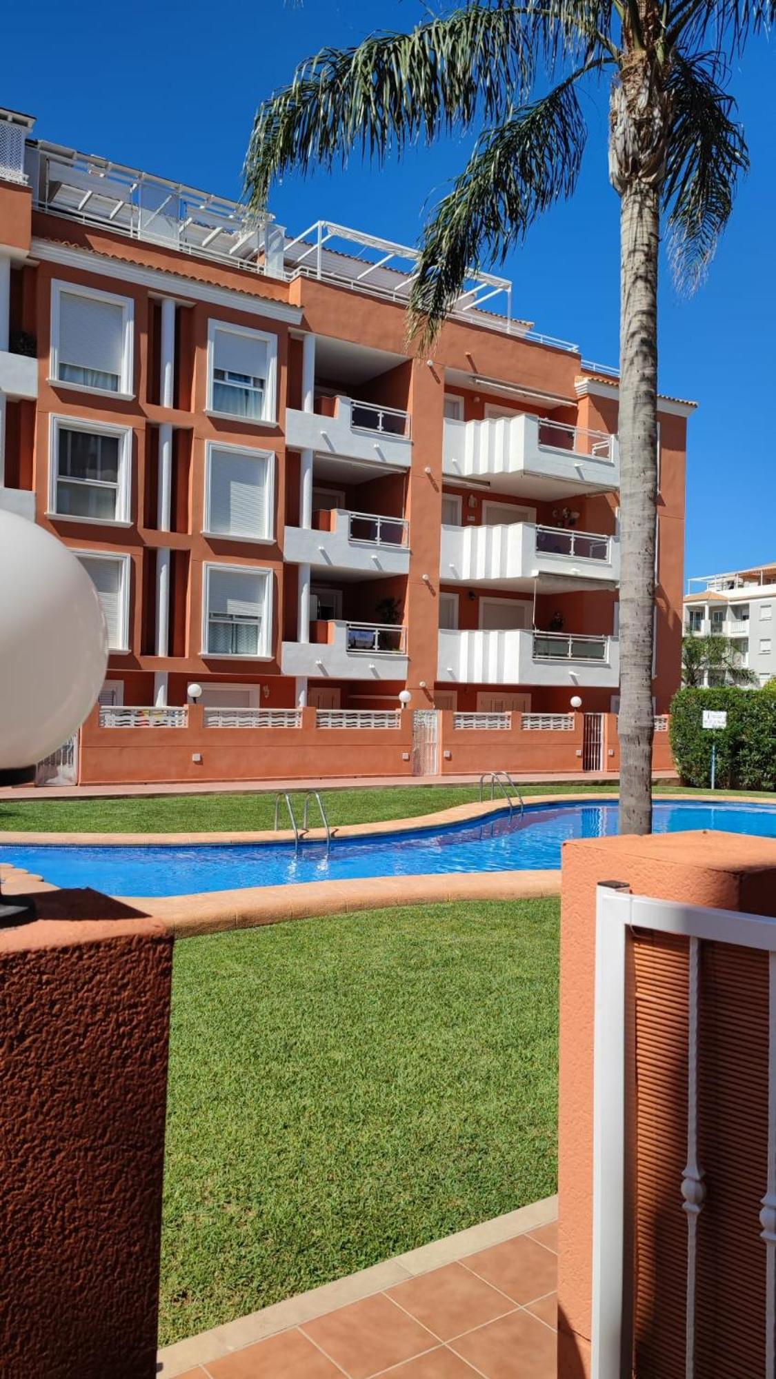 Apartment Planta Baja Con Piscina